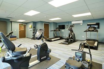 Cedar pointe apartments fitness center